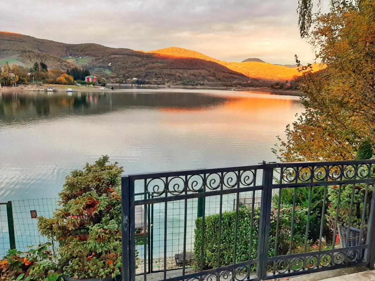 Lake House Novi Pazar Luaran gambar
