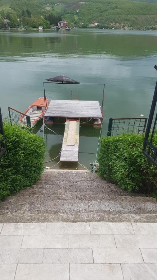 Lake House Novi Pazar Luaran gambar