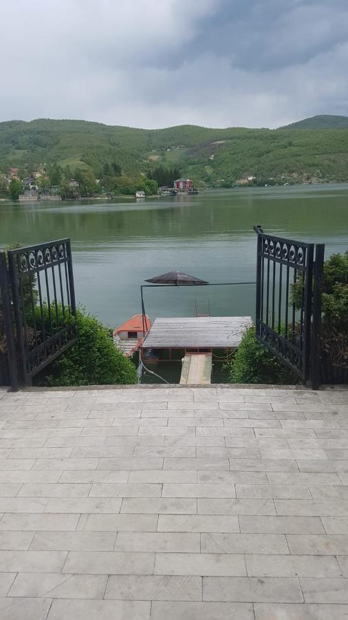 Lake House Novi Pazar Luaran gambar
